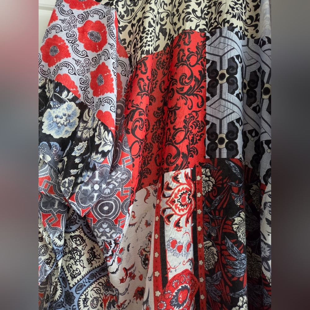 Black and Red Boho Womens Lightweight Kimono - Picture 7 of 12